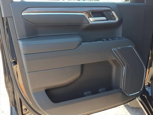 Used 2026 Chevrolet Silverado 1500 LT w/ Safety Package RWD image 18
