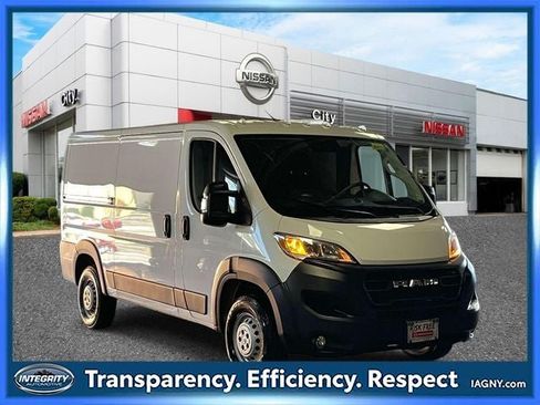 Used 2025 RAM ProMaster 2500 w/ Convenience Group FWD image 1