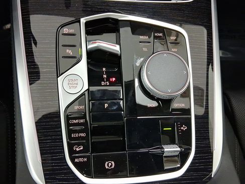 New 2026 BMW X7 xDrive40i w/ M Sport Package image 16