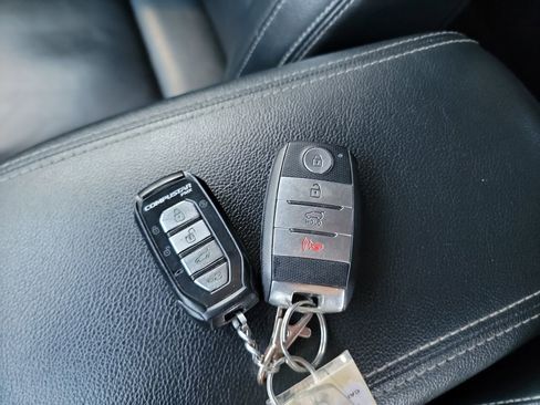 Used 2017 Kia Sportage EX image 23