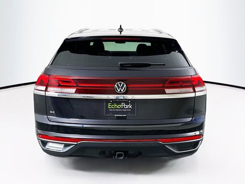 Used 2025 Volkswagen Atlas Cross Sport SE image 7
