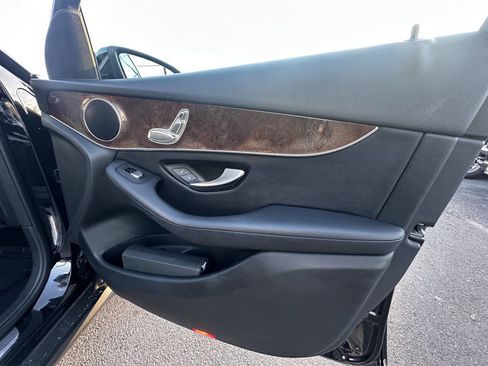 Used 2018 Mercedes-Benz GLC 300 4MATIC image 15