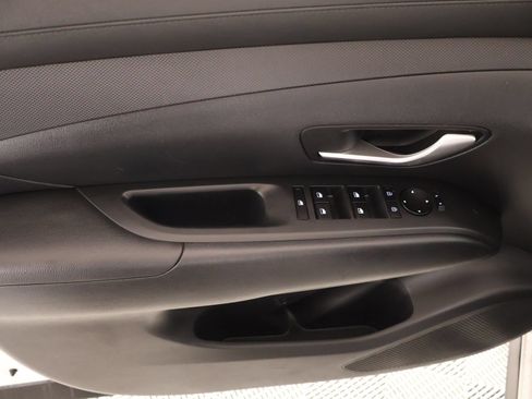 Used 2025 Hyundai Tucson SEL FWD image 15