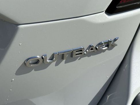 Certified 2025 Subaru Outback Premium AWD/4WD image 14
