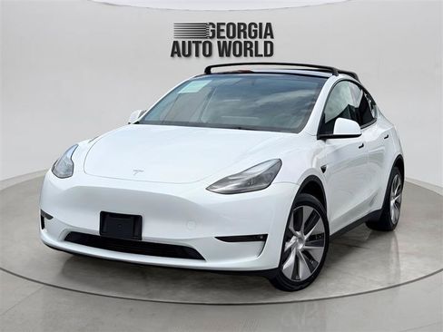 Used 2023 Tesla Model Y Long Range AWD/4WD image 3