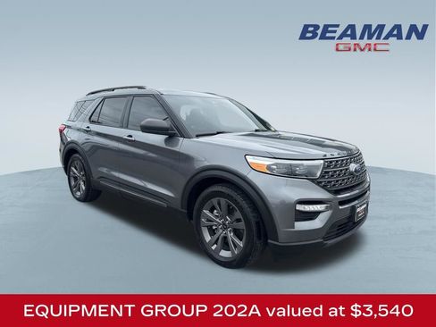 Used 2021 Ford Explorer XLT w/ Equipment Group 202A RWD image 1
