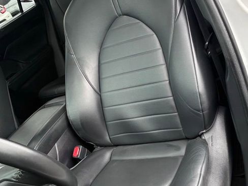 Used 2023 Toyota Highlander XLE AWD/4WD image 18