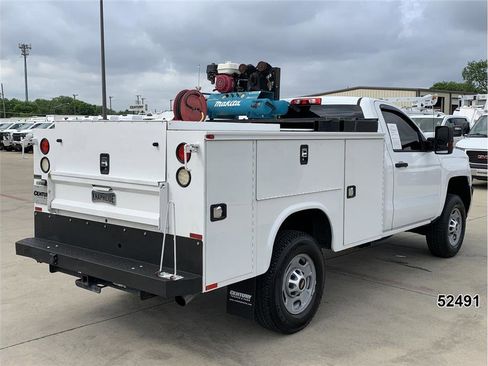 Used 2017 Chevrolet Silverado 2500 W/T w/ WT Convenience Package image 2