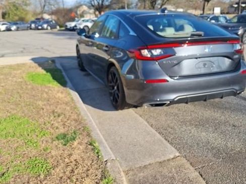 Used 2024 Honda Civic Sport Touring image 6