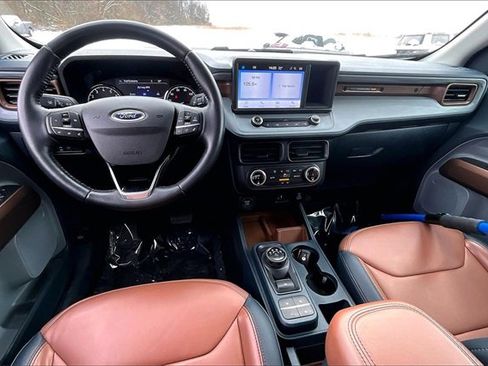 Used 2022 Ford Maverick Lariat w/ Equipment Group 500A Standard image 9