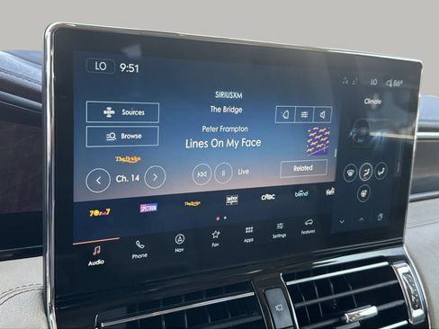 Used 2023 Lincoln Navigator Reserve AWD/4WD image 12