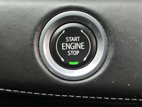 Used 2021 Cadillac Escalade Sport Platinum w/ LPO, ONYX Package image 24