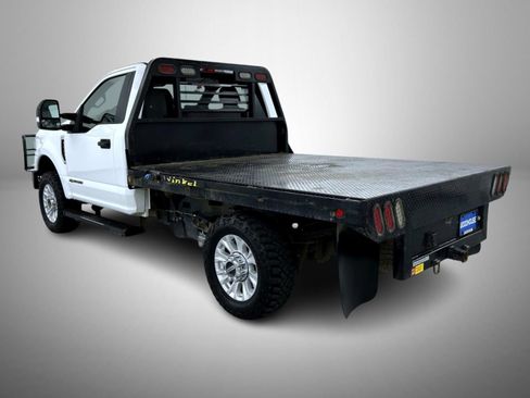 Used 2022 Ford F350 XLT AWD/4WD image 7