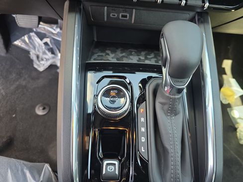 New 2026 GMC Canyon Elevation AWD/4WD image 18