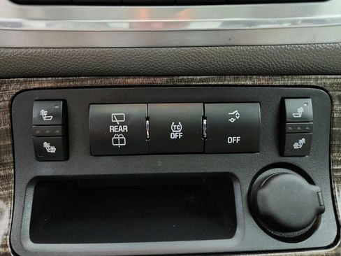 Used 2013 GMC Acadia SLT FWD image 17