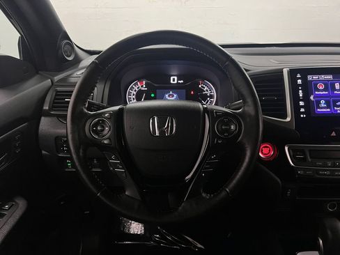 Used 2017 Honda Ridgeline Black Edition image 17