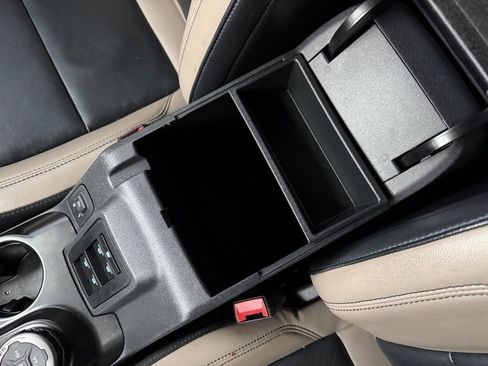 Used 2022 Ford Bronco Wildtrak image 26