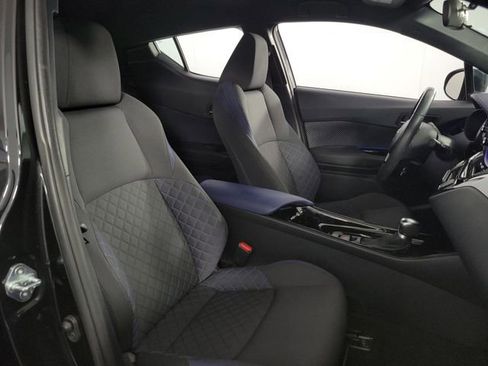 Used 2021 Toyota C-HR XLE FWD image 14
