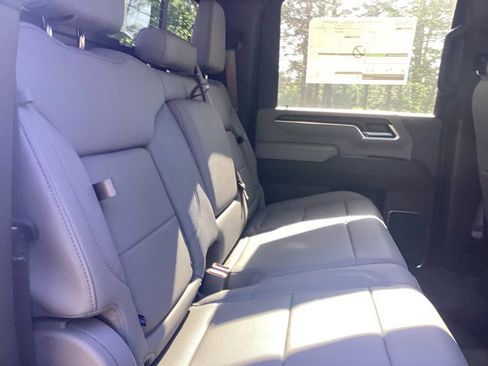 New 2026 GMC Sierra 2500 SLT w/ SLT Premium Package AWD/4WD image 24