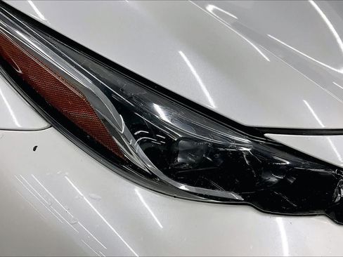 Used 2020 Toyota Prius Prime LE FWD image 27