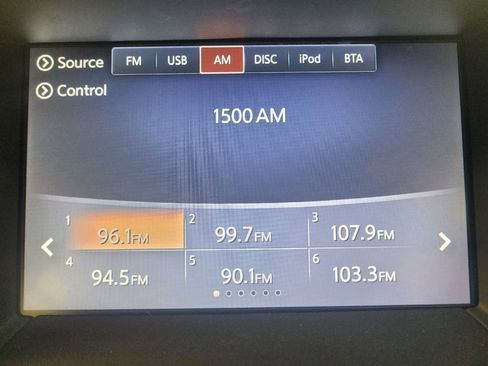 Used 2017 Nissan Pathfinder SV FWD image 25