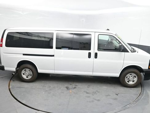 Used 2024 Chevrolet Express 3500 LS RWD image 34