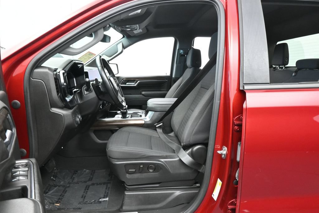 Used 2023 Chevrolet Silverado 1500 LT RWD image 11