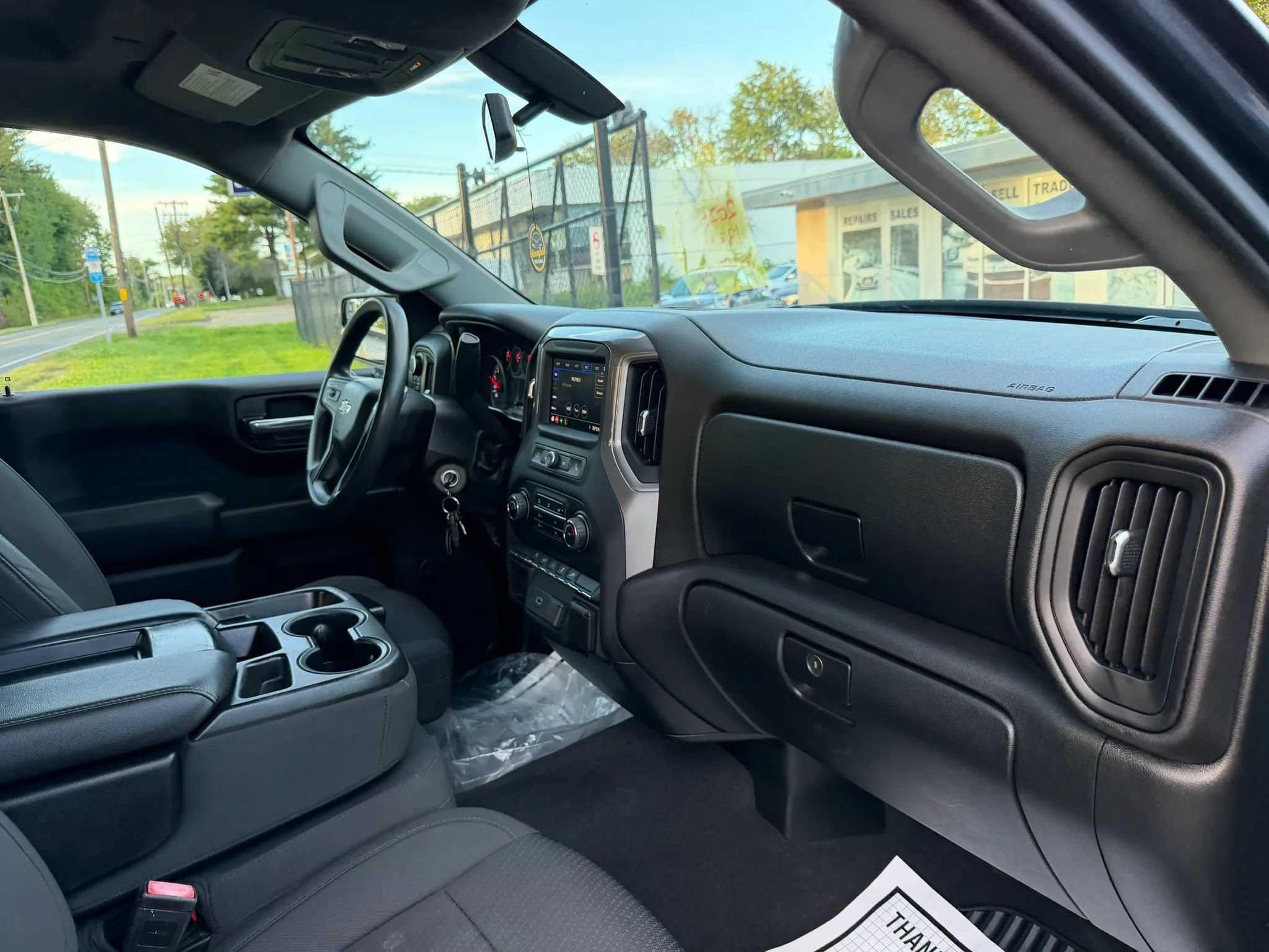 Used 2020 Chevrolet Silverado 1500 Custom w/ Custom Value Package AWD/4WD image 12