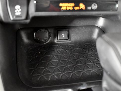 Certified 2022 Toyota RAV4 XLE image 36