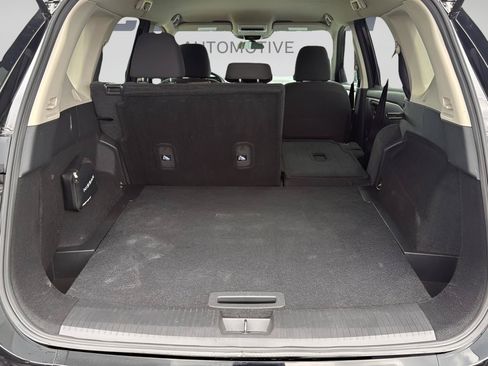 Used 2024 Nissan Rogue S FWD image 28