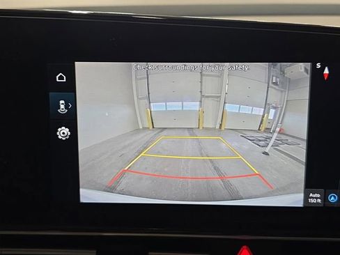 Certified 2025 Hyundai Elantra SEL image 11