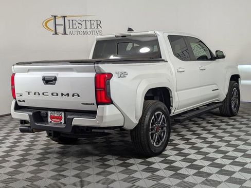 Used 2024 Toyota Tacoma TRD Sport w/ TRD Sport Upgrade Package image 6