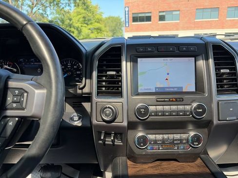 Used 2021 Ford Expedition Platinum AWD/4WD image 28