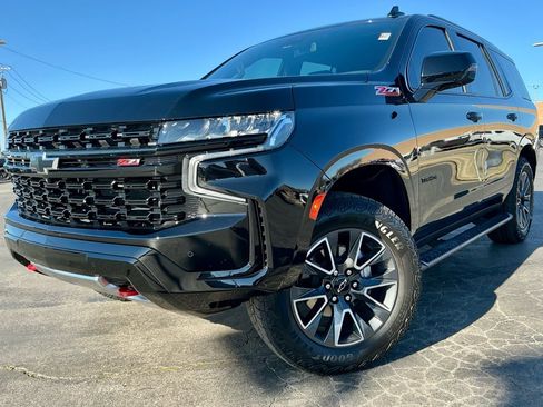 Used 2024 Chevrolet Tahoe Z71 w/ Luxury Package image 2