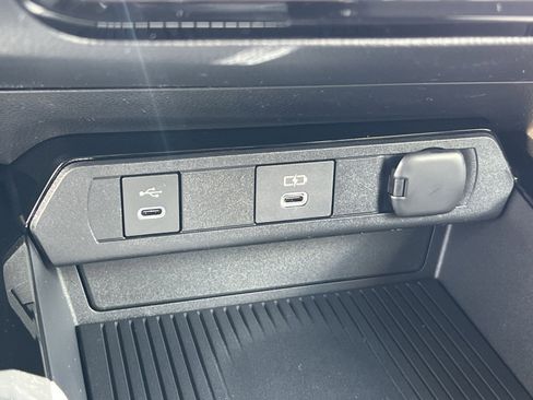 New 2026 Toyota Prius Plug-In Hybrid image 25