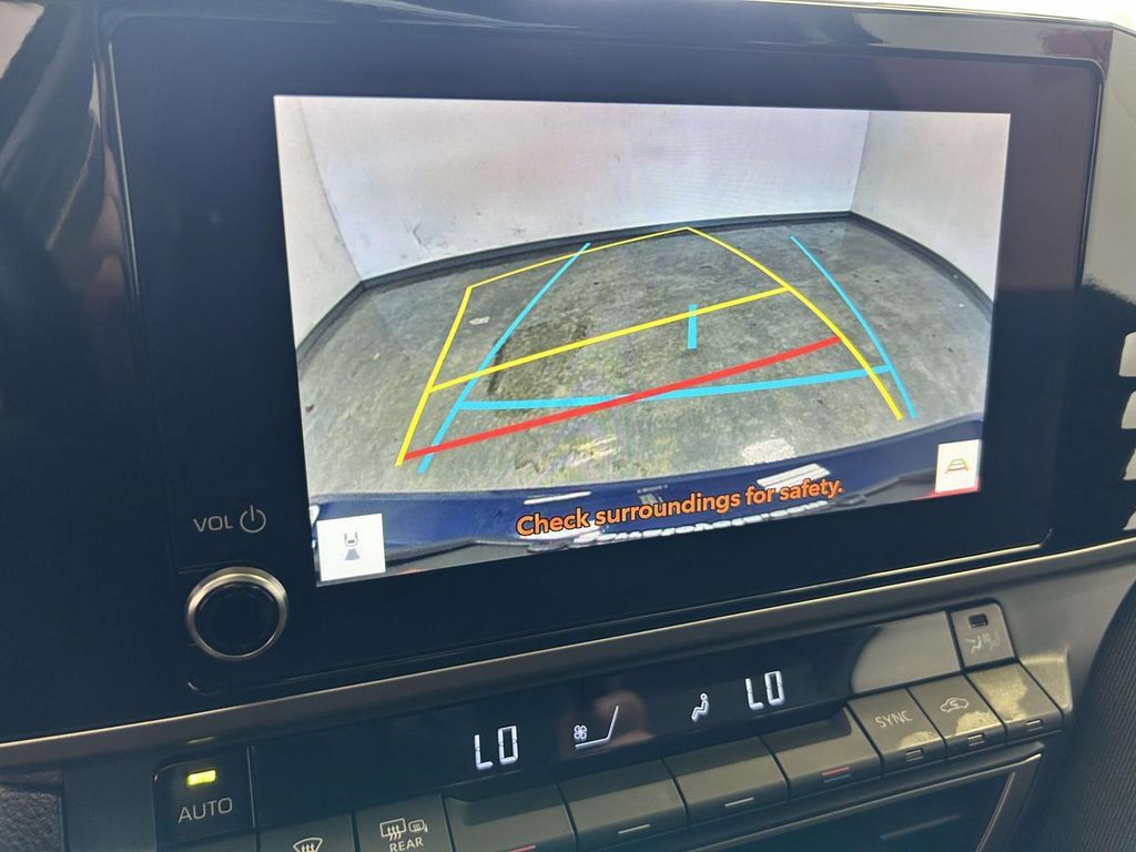 Used 2026 Toyota Camry LE FWD image 27