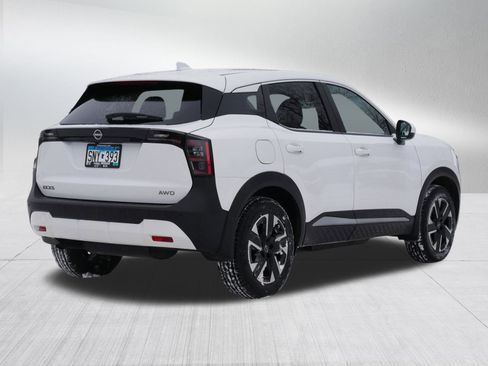 Certified 2025 Nissan Kicks SV w/ Illumination Package image 7