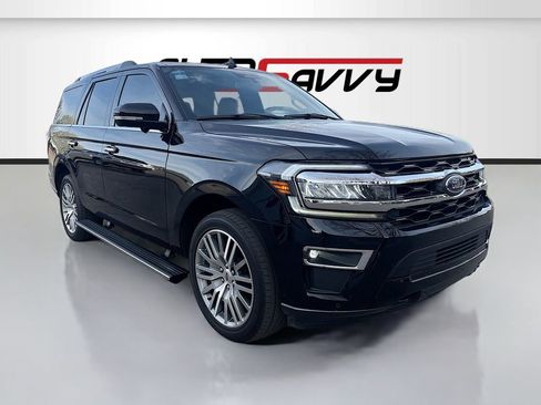 Used 2023 Ford Expedition Limited image 1