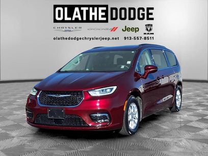 Used 2022 Chrysler Pacifica Touring-L