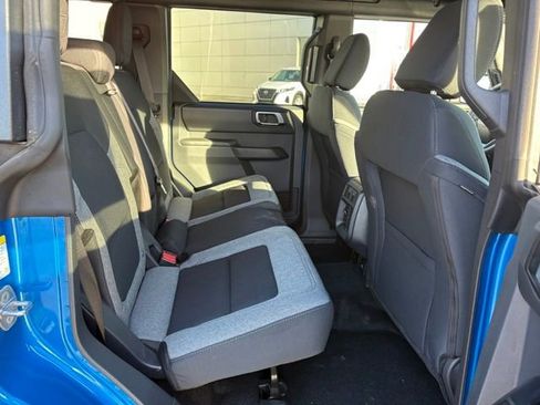 Used 2025 Ford Bronco Big Bend image 19
