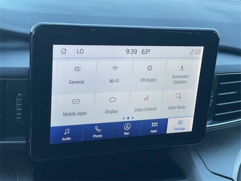 Certified 2022 Ford Explorer XLT w/ Equipment Group 202A image 14