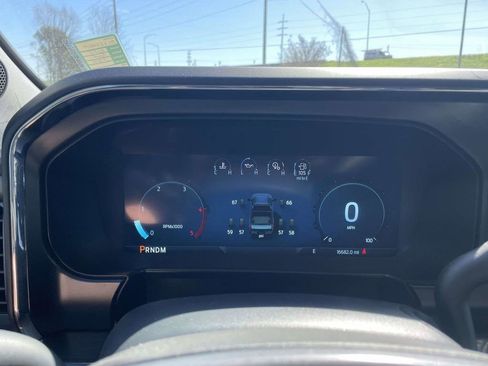 Used 2024 Ford F350 Lariat w/ FX4 Off-Road Package image 31