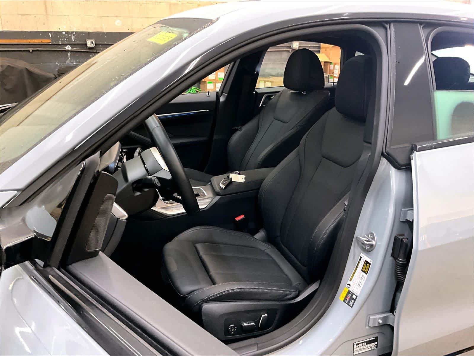 Used 2025 BMW i4 eDrive40 w/ M Sport Package RWD image 27