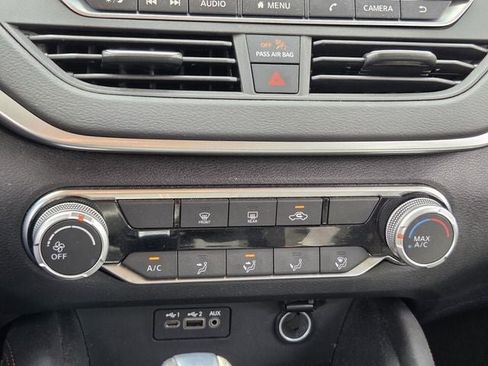 Used 2020 Nissan Altima 2.5 SR FWD image 21