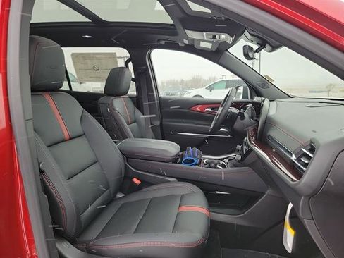 Used 2025 Chevrolet Traverse RS w/ LPO, Floor Liner Package image 26