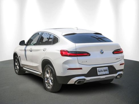 Certified 2023 BMW X4 xDrive30i w/ Premium Package image 4