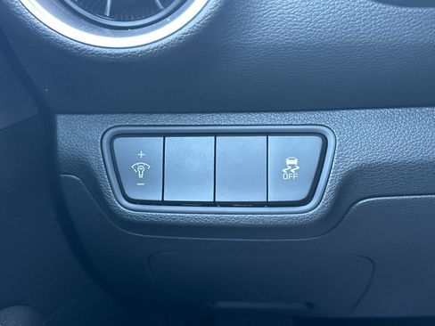 Certified 2024 Kia Forte LXS image 25