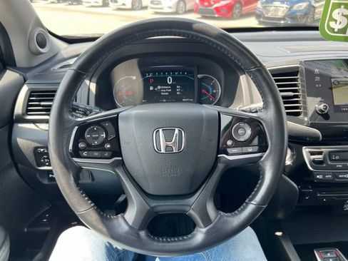 Used 2020 Honda Pilot Touring image 32