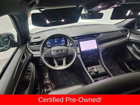 Certified 2025 Jeep Grand Cherokee Limited image 28