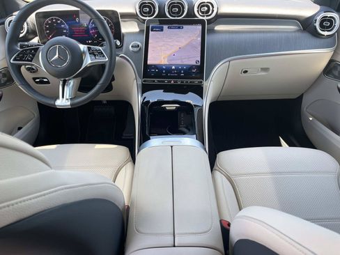 Used 2026 Mercedes-Benz GLC 300 image 13